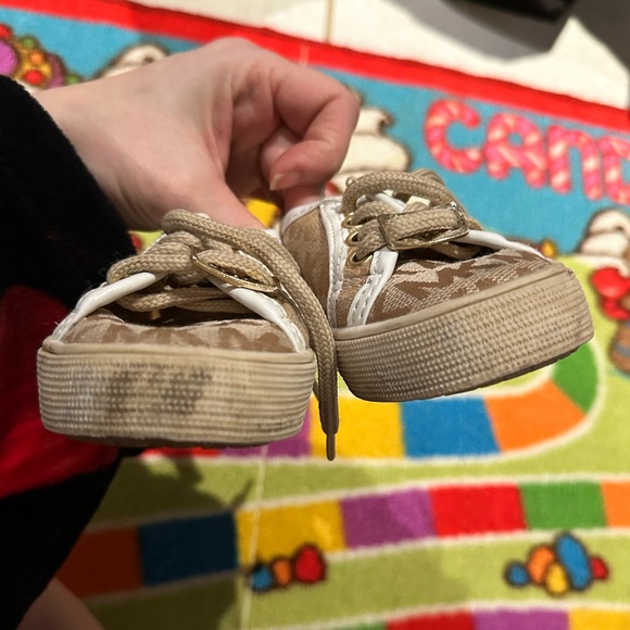 MK toddler girl 👧 shoes 👟 - Picture 5 of 9